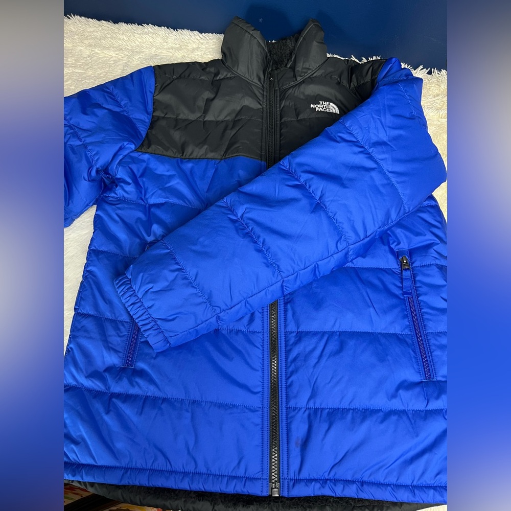 The North Face Royal Blue and Charcoal Jacket Like New size XL/Big boys